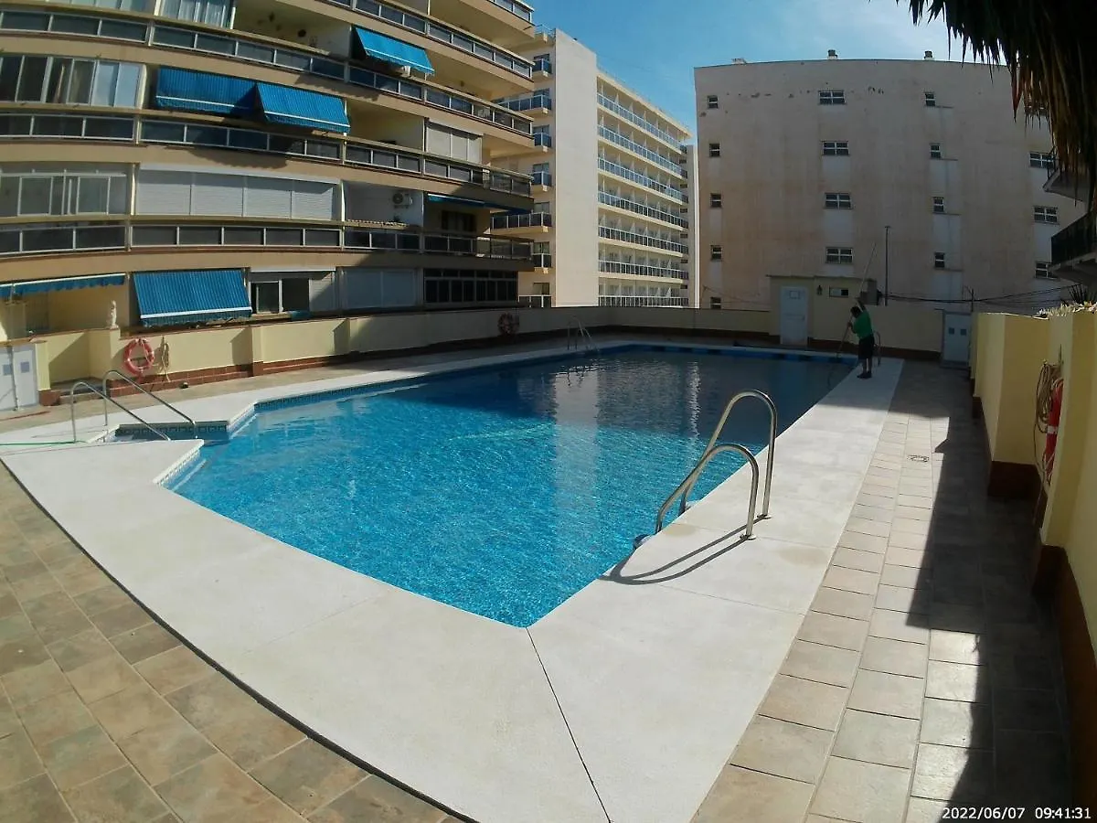 Apartamento Holidays2Torremolinos Studio In Loma Del Colegial Torremolinos Close To Center With Pool, Rooftop Terrace