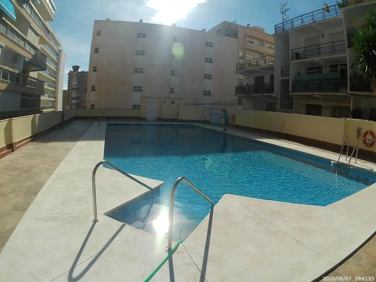 Apartment Holidays2Torremolinos: Studio with Pool and Rooftop Terrace