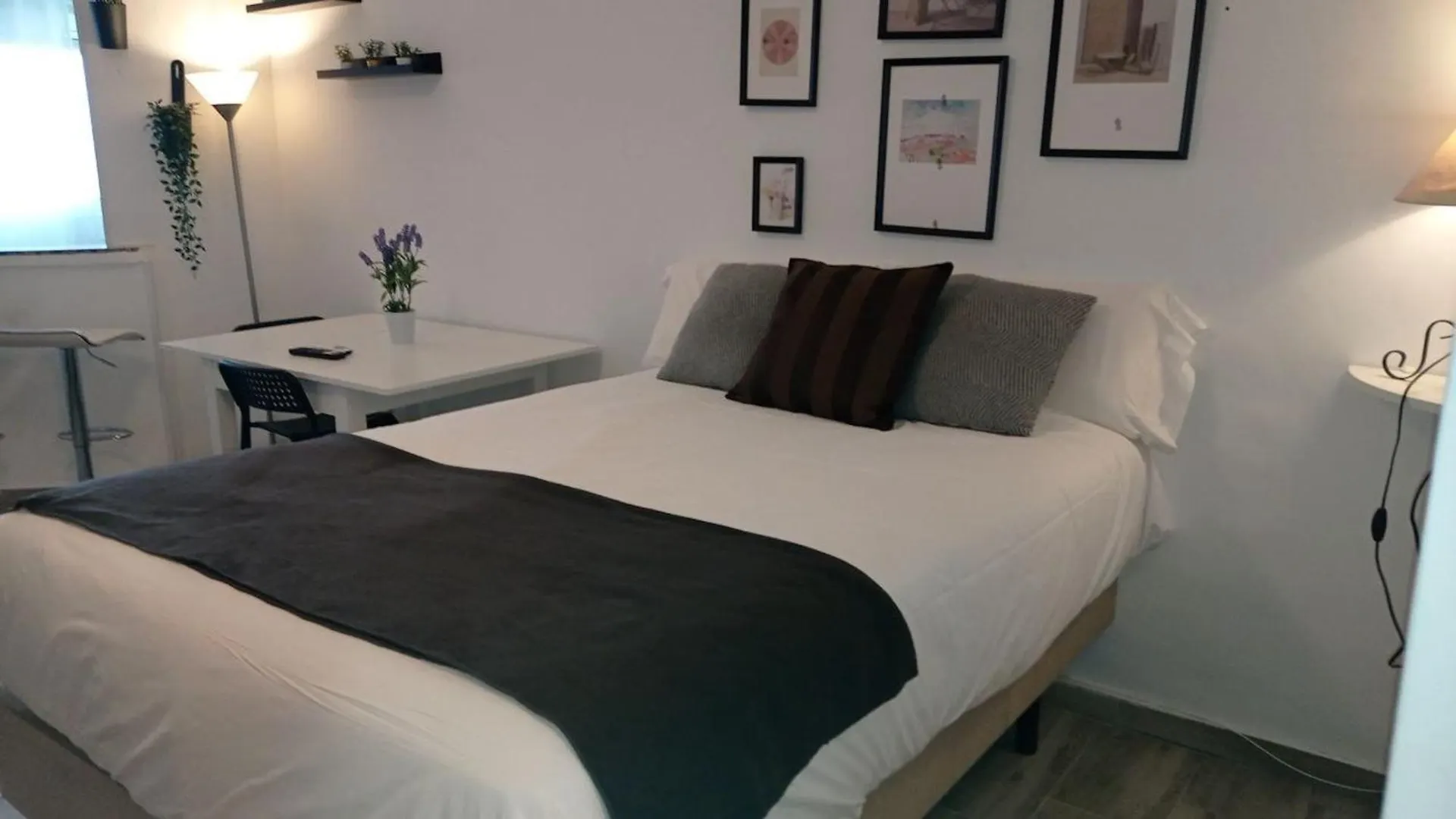 Holidays2Torremolinos: Studio with Pool and Rooftop Terrace 0*, Torremolinos Spain